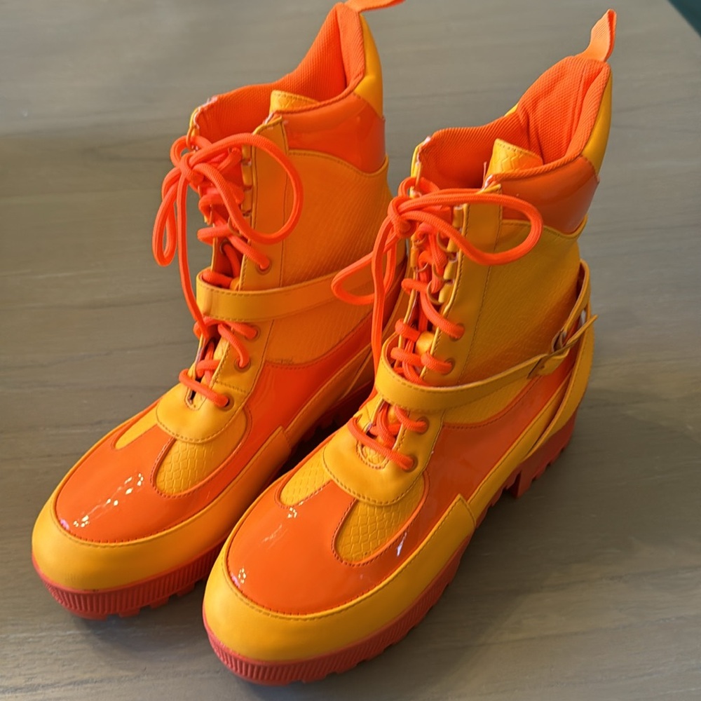 Cape Robbin Size 9